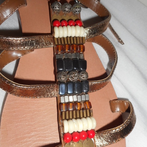 EUC Bronze Womens Size 8 Sandal 1 1/4" heel - Picture 2 of 5